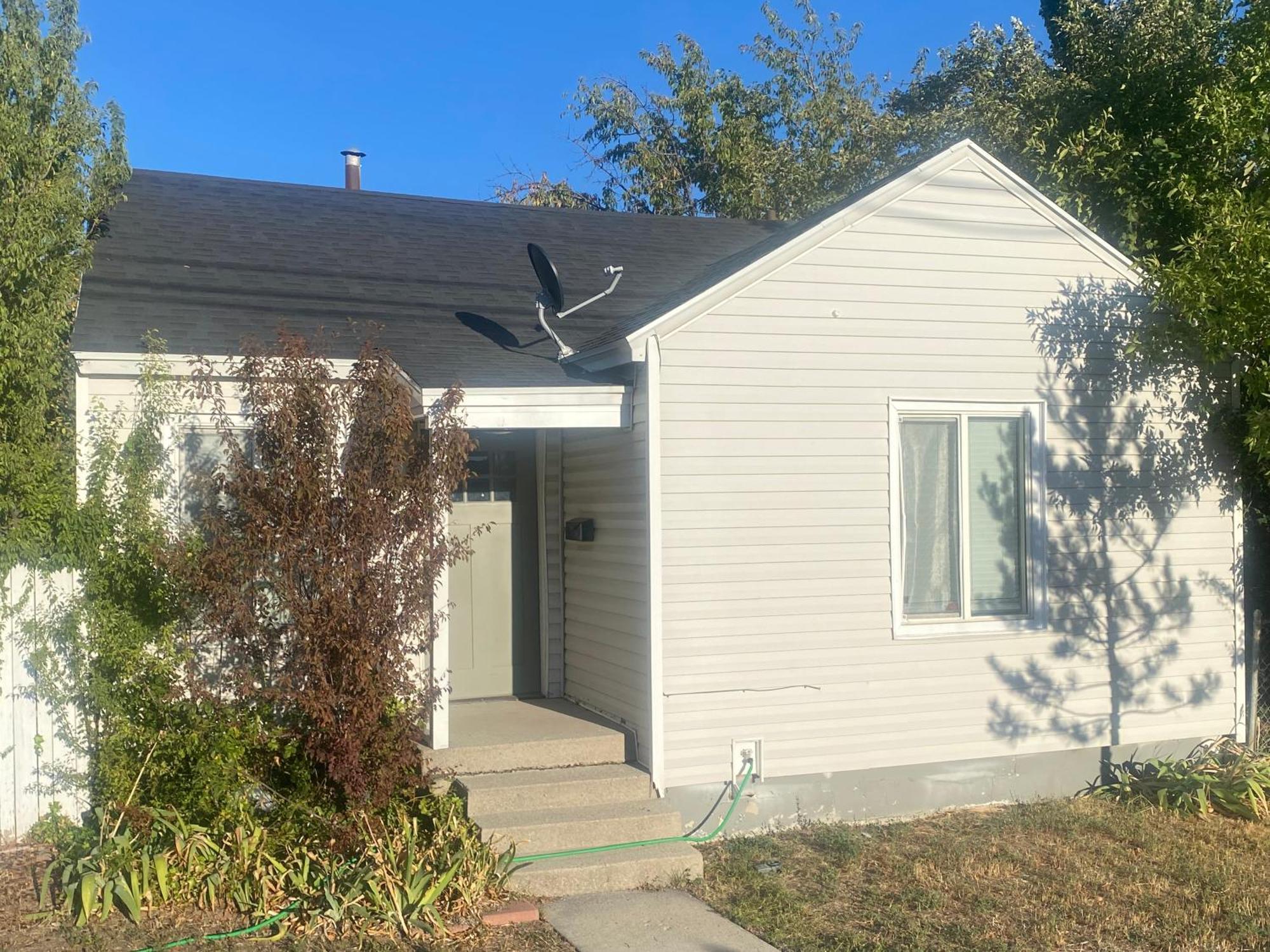 Cute Entire Small House With Large Yard! Pets Welcome! West Valley City Exterior photo